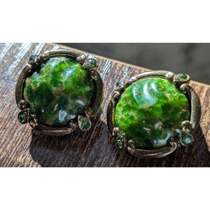 Jay Strongwater Vintage Clip On Green Stone W/Green Rhinestones 1"